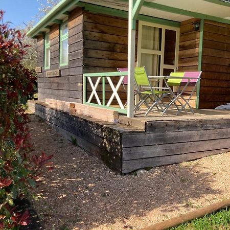 Bungalow "Les Randonneurs" Lacapelle-Marival Εξωτερικό φωτογραφία